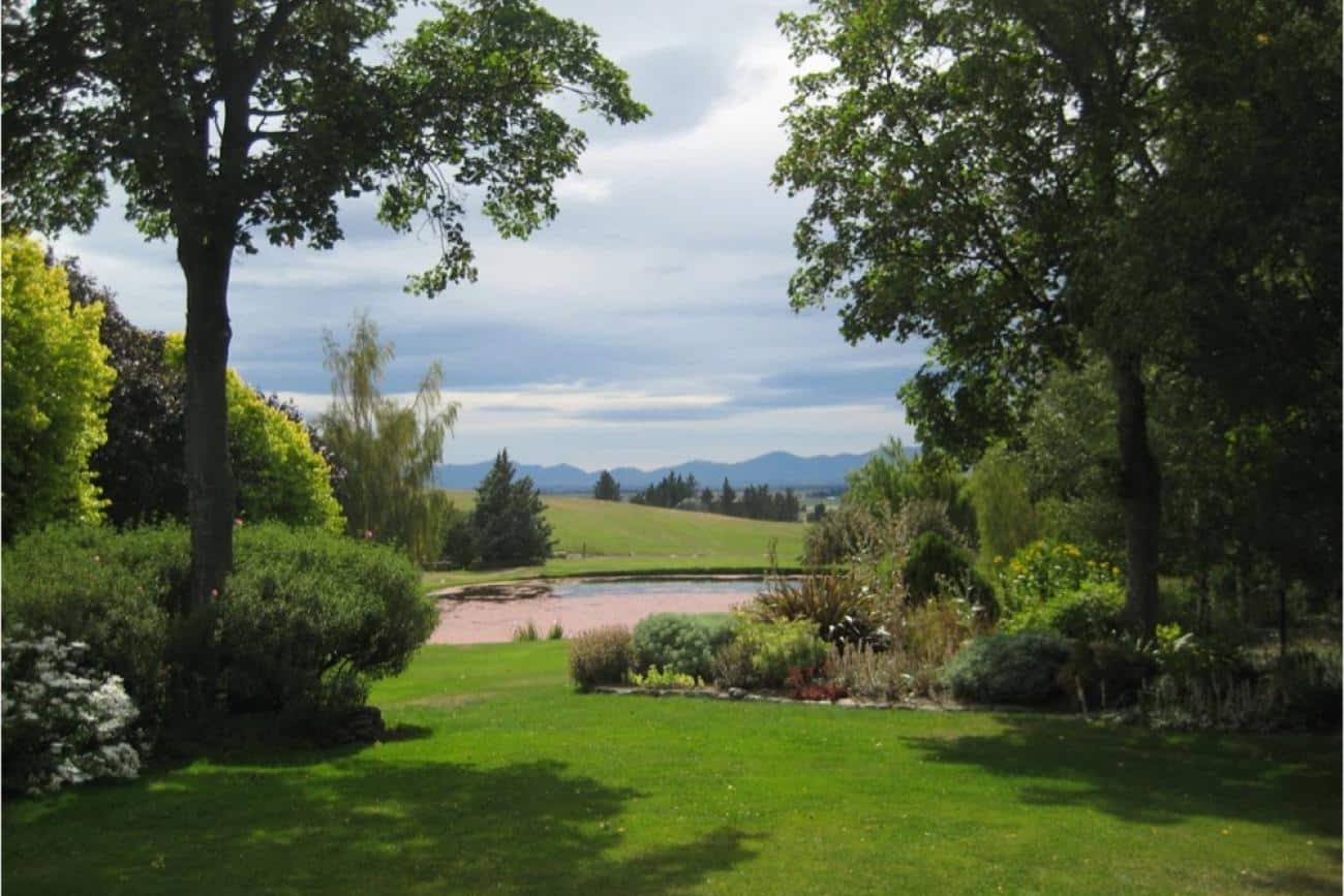 Big Country views from Clachanburn Gardens in Central Otago