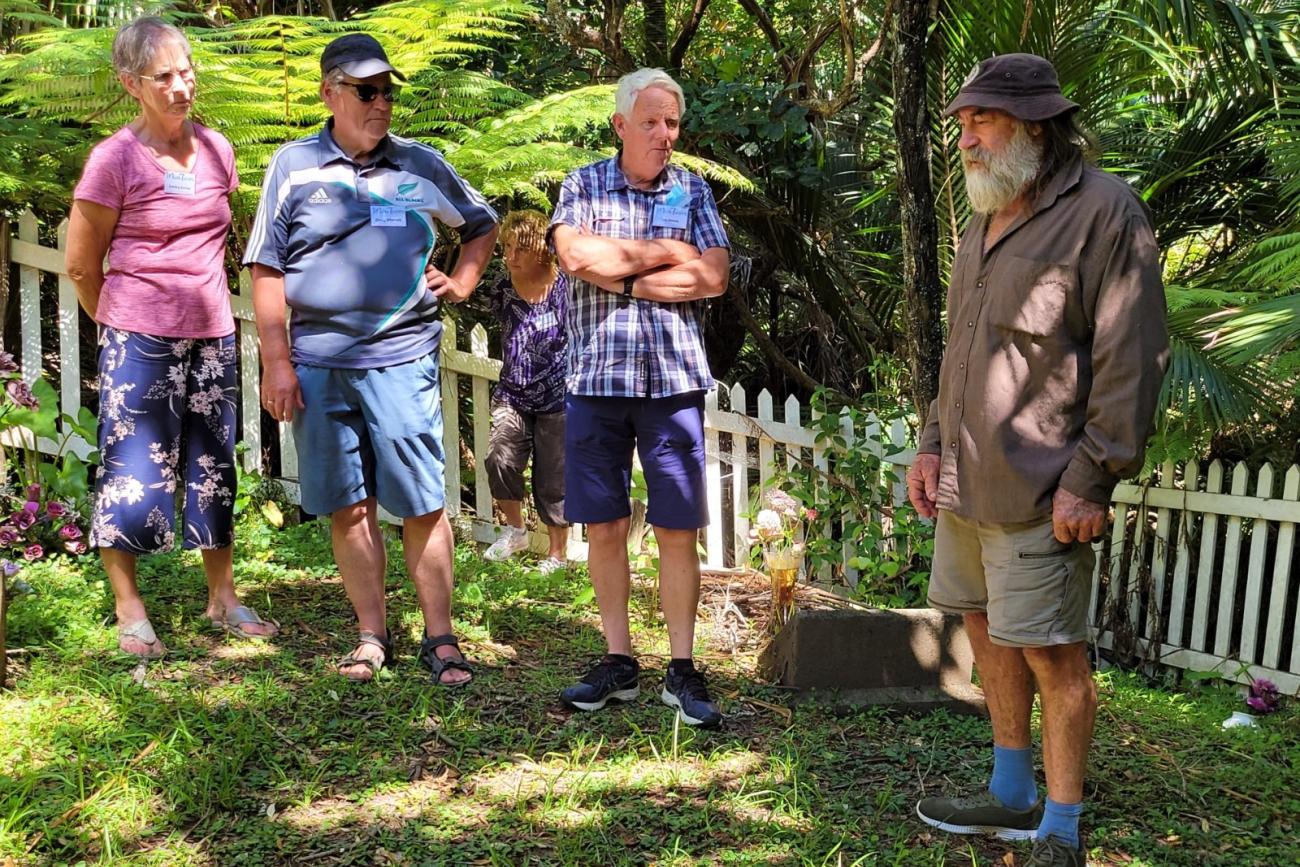 Guide Russell at Gooseberry Flat Cemetery