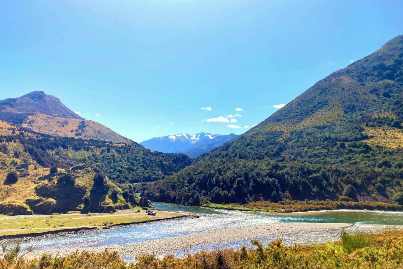 The Hurunui River on the way to Lakes Station