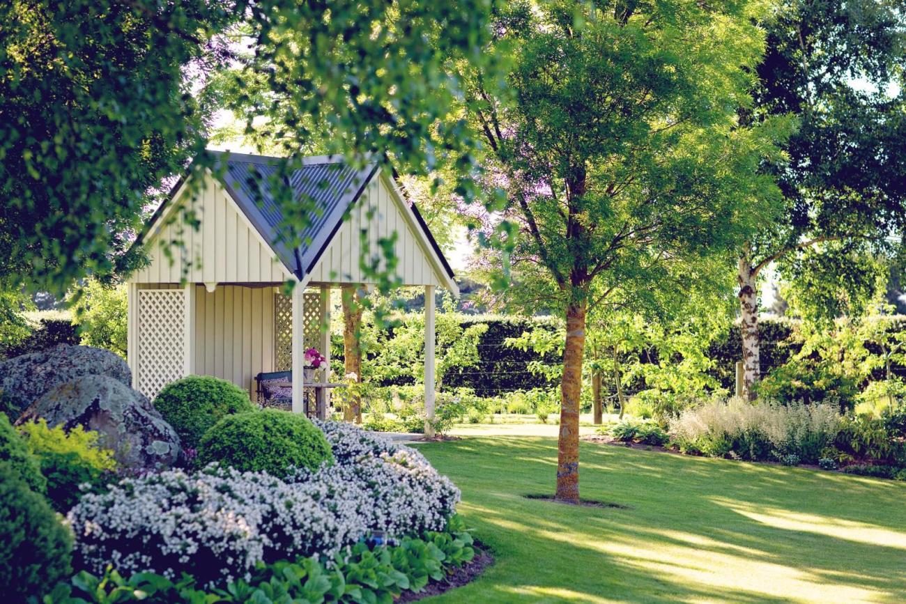 The majestic garden at Loch Leven