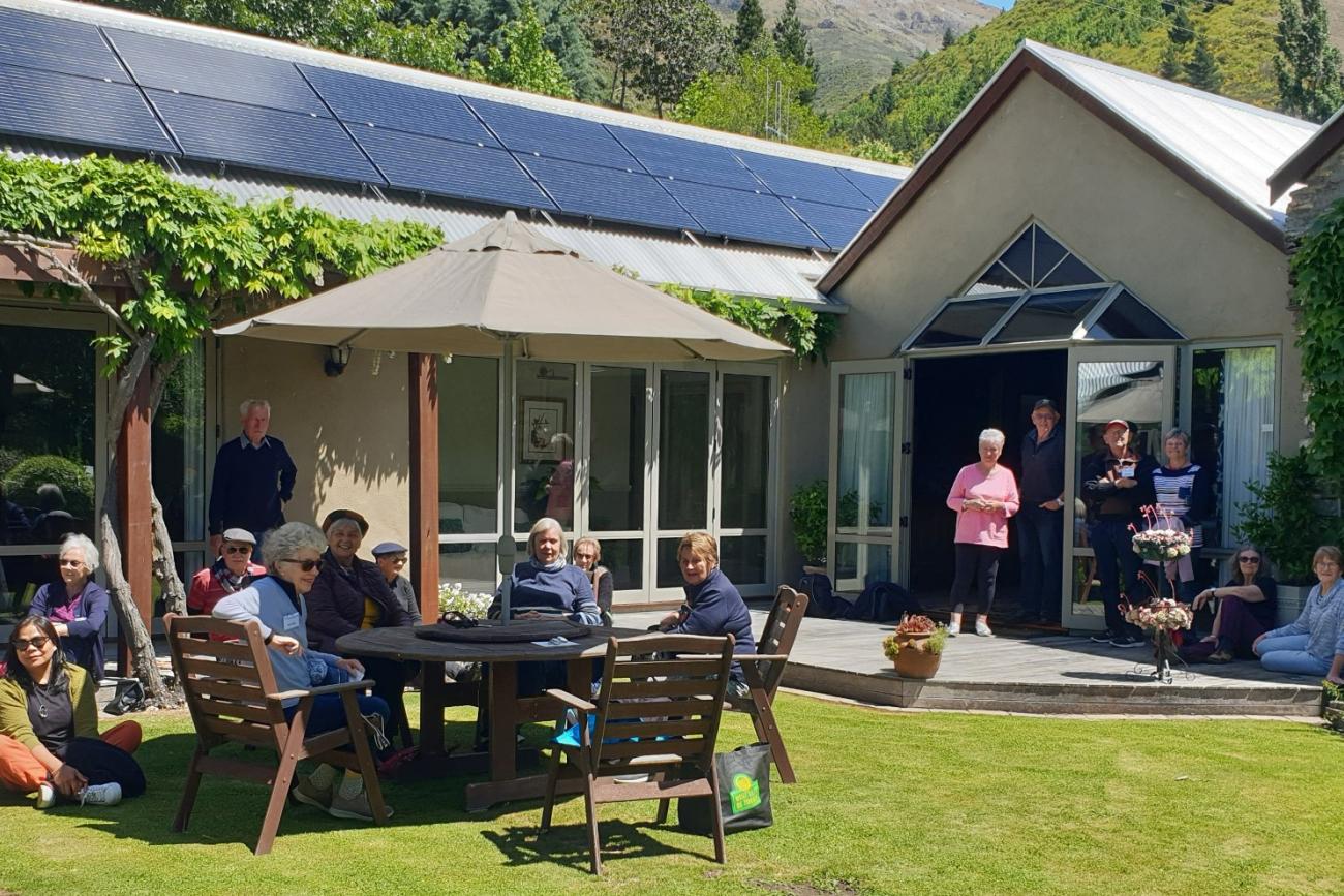 Farewell lunch at Annabel and Bruce Russell's in the Gibbston Valley