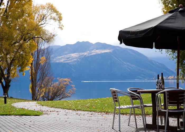 Lake Wanaka waterfront