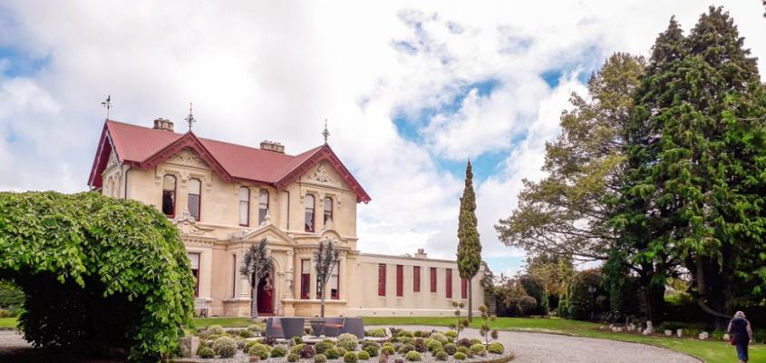 Homestead & Garden at Brookfield House in Oamaru