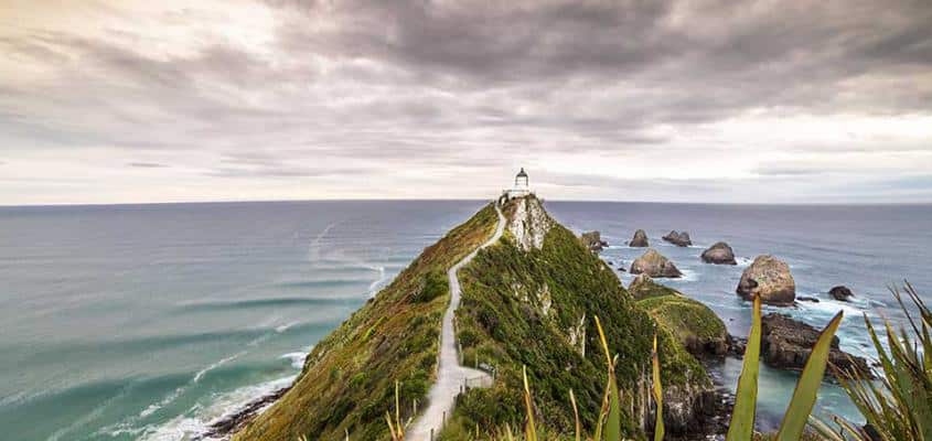 Ocean views from Nugget Point Lighthouse in Otago