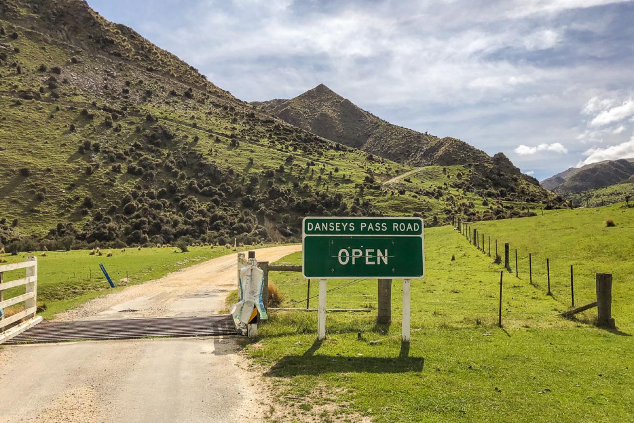 Heading into the Daneys Pass in Central Otago