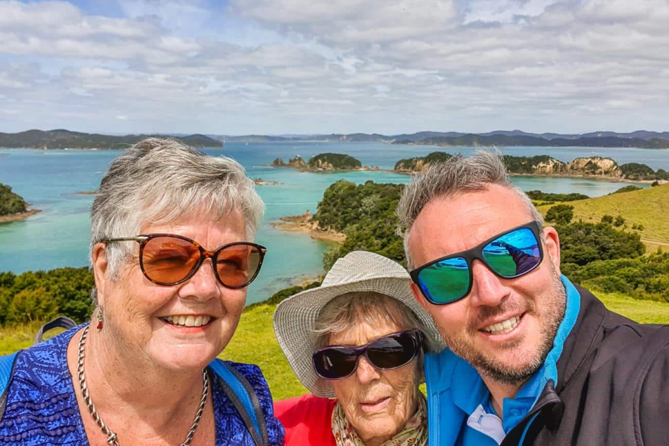 Kiwi Guide Andrew and guests in the Bay of Islands